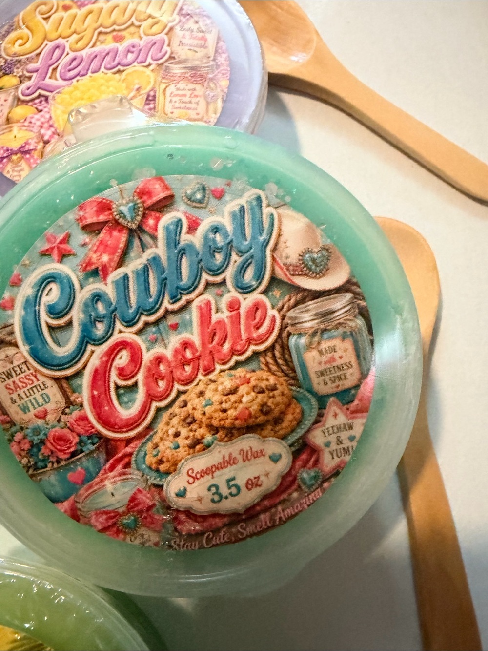 NEW!!! 🍓🍍🥥 Handmade  scoop-able soy way in 5 different scents! 3.5 oz - Picture 4 of 7